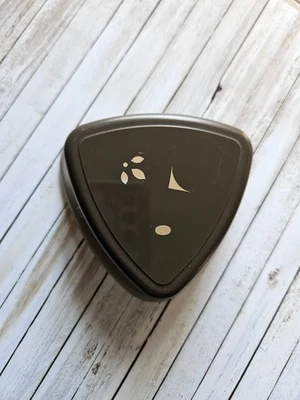 Stampin' Up! DETAILED TRIO Punch 2 Corner Detail & 1 Tag Ribbon Hole - Image 1 of 2