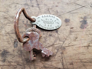Independent Order of Odd Fellows Copenhagen NY Key Ring C.S. Crook - Picture 1 of 2