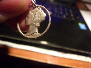 Collectible Antique US Mercury Silver Dime Pendant W/ Chain- 1942 -Good - $7 s/h - Bild 1 von 4