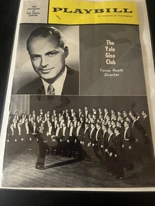 Playbill - Yale Glee Club giugno 1965, Padiglione del Music Center Los Angeles - Foto 1 di 5