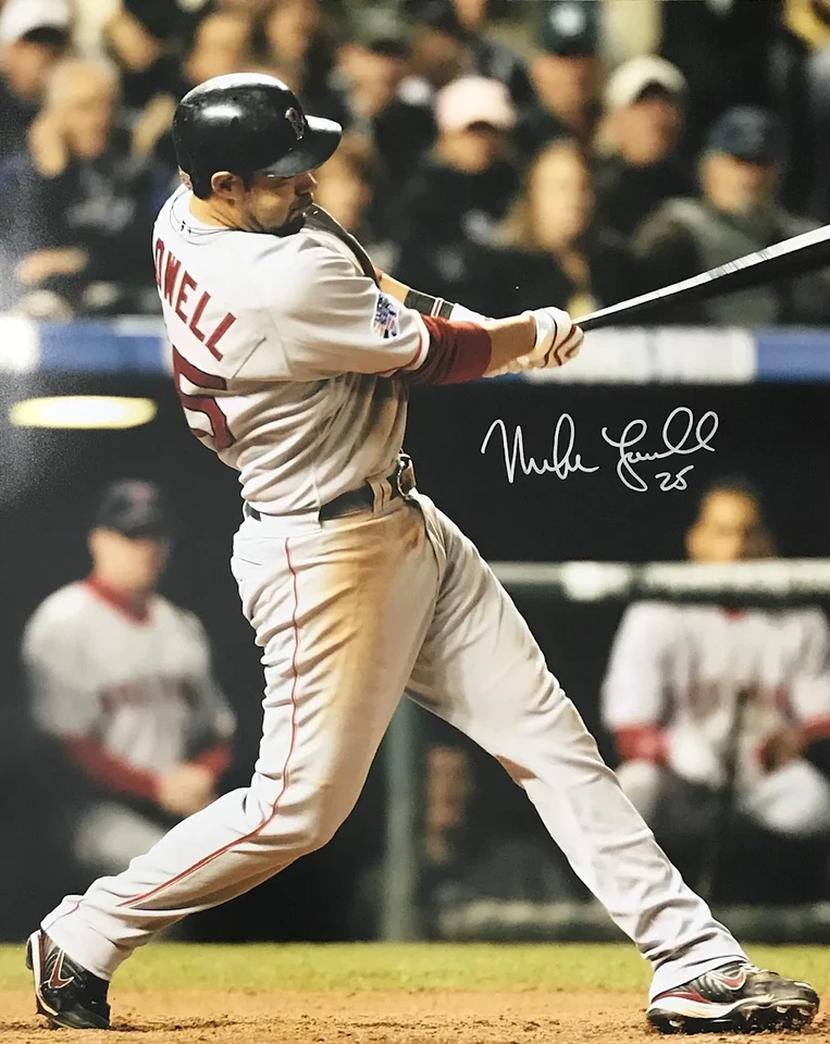 Foto autografiada por Mike Lowell de los Medias Rojas de Boston 16x20 Foto 1 de 1