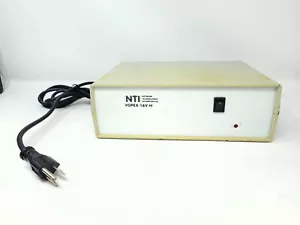 Divisor de video VGA de 16 puertos NTI Network Technologies NTI Vopex-16V-H - Usado - Imagen 1 de 3