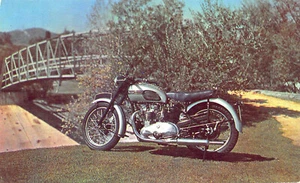 Cartolina pubblicitaria moto Pasadena CA Triumph Tiger 100 - Foto 1 di 2
