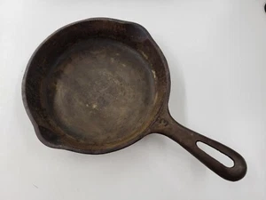 Vintage "N" #3 6 1/2" Cast Iron Skillet. Good Condition. Needs Re-seasoned - Picture 1 of 11