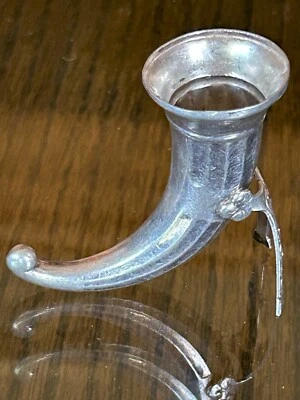 古董瑞典纯银角形盐窖/牙签支架 14 克 — 第 1/4 张图片