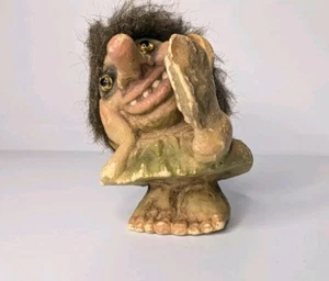 NY Form Troll Girl with Mirror 142 3" - Picture 1 of 6