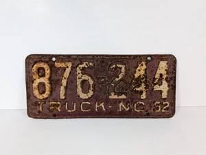 1952 North Carolina Truck License Plate 876-244 Vintage Maroon Red White NC 52 - Picture 1 of 13