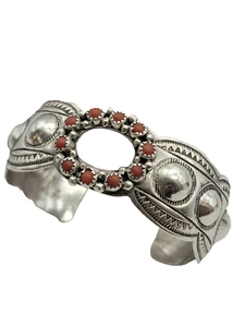 Brazalete Brazalete Navajo Firmado WB, Rama Antigua Coral y Plata de Ley 34 g - Imagen 1 de 4