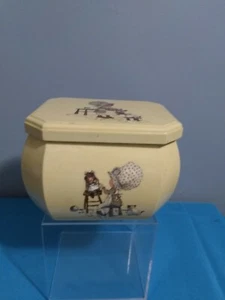 Vintage Hand Painted Girl and Her Cat. Folk Art Wooden..Von Canon piece. - Picture 1 of 12