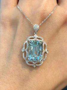 9.26ct Aquamarine with 0.53ct Round GIA Certified VS1 Lab Grown Diamond Necklace - Picture 1 of 6