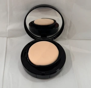 New NIB Bobbi Brown Skin Foundation Cushion Compact EXTRA LIGHT - Size 13 g - Picture 1 of 6