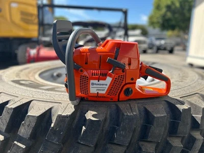 Husqvarna 390XP Professional Chainsaw (powerhead only) - Image 1 of 3
