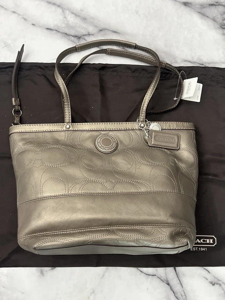 Bolso de hombro Coach Signature contorno logotipo C de cuero bronce estilo F19409 Foto 1 de 4
