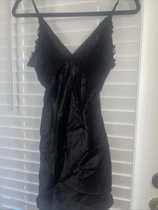 Vintage Victoria’s Secret 100% Silk/ Nylon Embroidered Trim Slip Babydoll Sz P - Picture 1 of 13