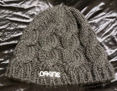 Gorro gorra Dakine para hombre pequeño mezcla de lana negro tejido con cable Foto 1 de 4