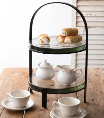 Bandeja de dos niveles de vidrio bloqueado y metal 20" H bandeja para pasteles bandeja de boda exhibición de dulces Foto 1 de 3