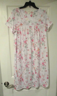 Laura Ashley womens super soft  Nightgown size Medium - Image 1 of 4