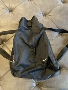 Vintage Early 2000’s Nike Small Backpack. With Zipper Pocket, Bottle Pocket - Picture 1 of 14