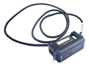 Keyence FS-V1P Photoelectric Amplifier Fiber Optic 12-24VDC - Picture 1 of 7