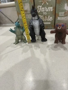 Drei Ultraman Godzilla Monster - Bild 1 von 4