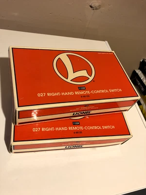 Two Lionel 6-65122 O27 Right Hand-Remote Control Switch 1122R, in original boxes - Image 1 of 4