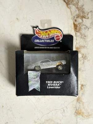 Buick Riviera Lowrider 1969 Cool Collectibles Hot Wheels 1998 en blanco Foto 1 de 4