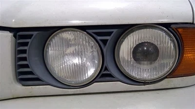 Parrilla lateral izquierda del conductor para 94-95 BMW 530i 338307 Foto 1 de 4