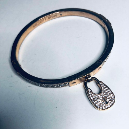 Braccialetto Michael Kors 898 tono rosa lucchetto cristallo scintillante