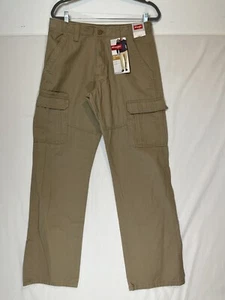 NWT Wrangler Cotton Pants Men's Tan Cargo Pockets Relaxed Fit Straight Leg 32X32 - Picture 1 of 7