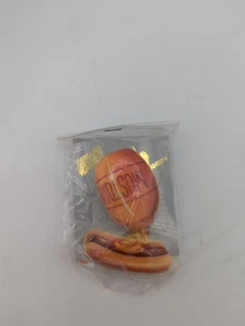 Vintage Mustard Hot Dog Pin - 1 Inch Hat Pins Hotdogs Ballpark Food Glizzy - Afbeelding 1 van 2