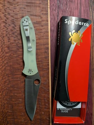 Spyderco GAYLE BRADLEY 2 C134GPNAT2 CruWear Jade G10 BladeHQ Exclusive - Image 1 of 3