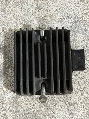 Yamaha WR250R 2008-2020 OEM regulador de voltaje 2008-2011 WR250X rectificador de stock Foto 1 de 2