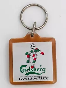 Vintage 1990 FIFA Soccer World Cup Italy 90 CIAO Mascot Logo Carlsberg Keychain - Picture 1 of 5