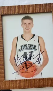 NBA Utah Jazz Signed Andrei Kirilenko Certified Authentic 8.5x11 in photo frame - Picture 1 of 4