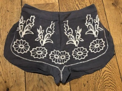 Topshop 8 Grey White Embroidered Festival Boho Hippy Summer Shorts - Image 1 of 4