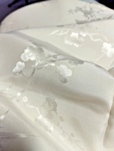 2m 70cm 100% Silk  quality off-white damask lightweight fabric - Picture 1 of 2