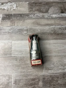 Spark Plug - Champion UJ-12Y - Picture 1 of 3