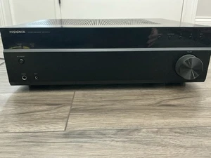 Insignia NS STR514 2-Kanal 200 Watt Empfänger Blue Tooth - Bild 1 von 3