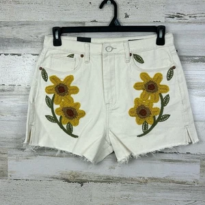 NWT Blank NYC by Free people womens 29 white boho jean Shorts with embroidered - Picture 1 of 7