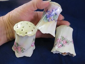 Lovely Bavaria China 1 Salt & 2 Pepper Shakers (735) - Picture 1 of 6