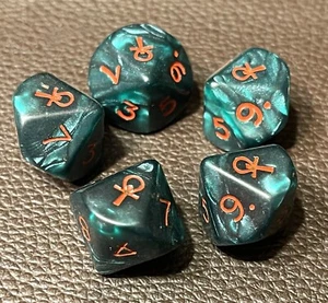 Lot of 5 * Vampire the Masquerade * White Wolf * D10 Green Ankh Dice * RARE - Picture 1 of 4