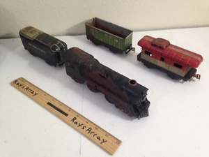 Vintage Marx Train Wind Up tin metal Engine Locomotive Tin Cars AS-IS - Picture 1 of 17