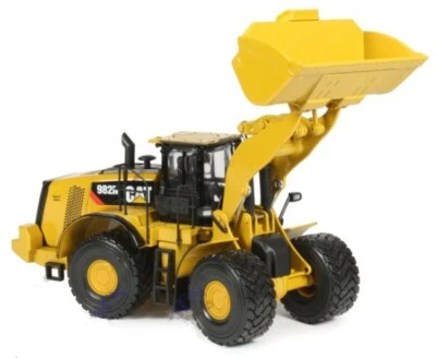 1:50 Norscot 982M Wheeled Loader bulldozer Construction Machine Diecast Model - Image 1 of 4
