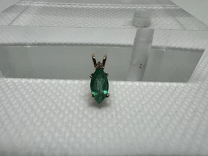 14k Yellow Gold Natural Emerald Diamond Accent Pendant Charm Vintage - Picture 1 of 9