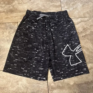Under Armour Shorts Size Medium Black - Picture 1 of 4