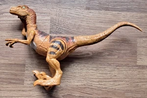 Jurassic Park Jurassic World Legacy Velociraptor Dinosaur Figure Mattel - Picture 1 of 2