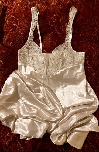 UNDERCOVER Abito vintage Victoria’s Secret taglia M avorio lungo spacco Y2K matrimonio sposa sexy pizzo