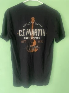 C. F. Martin Guitar Company OWNERS CLUB T Shirt M - Picture 1 of 4