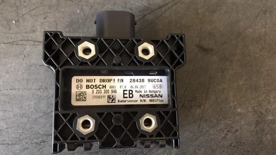 2017-2019 Nissan Murano cruise distance sensor 28438 9UC0A Brand New OEM - Image 1 of 1