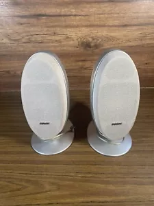 PAIR OF SONY OVAL STYLE 2 WAY SPEAKERS - CREAM WHITE / SILVER SS-CCQ1 - Picture 1 of 12